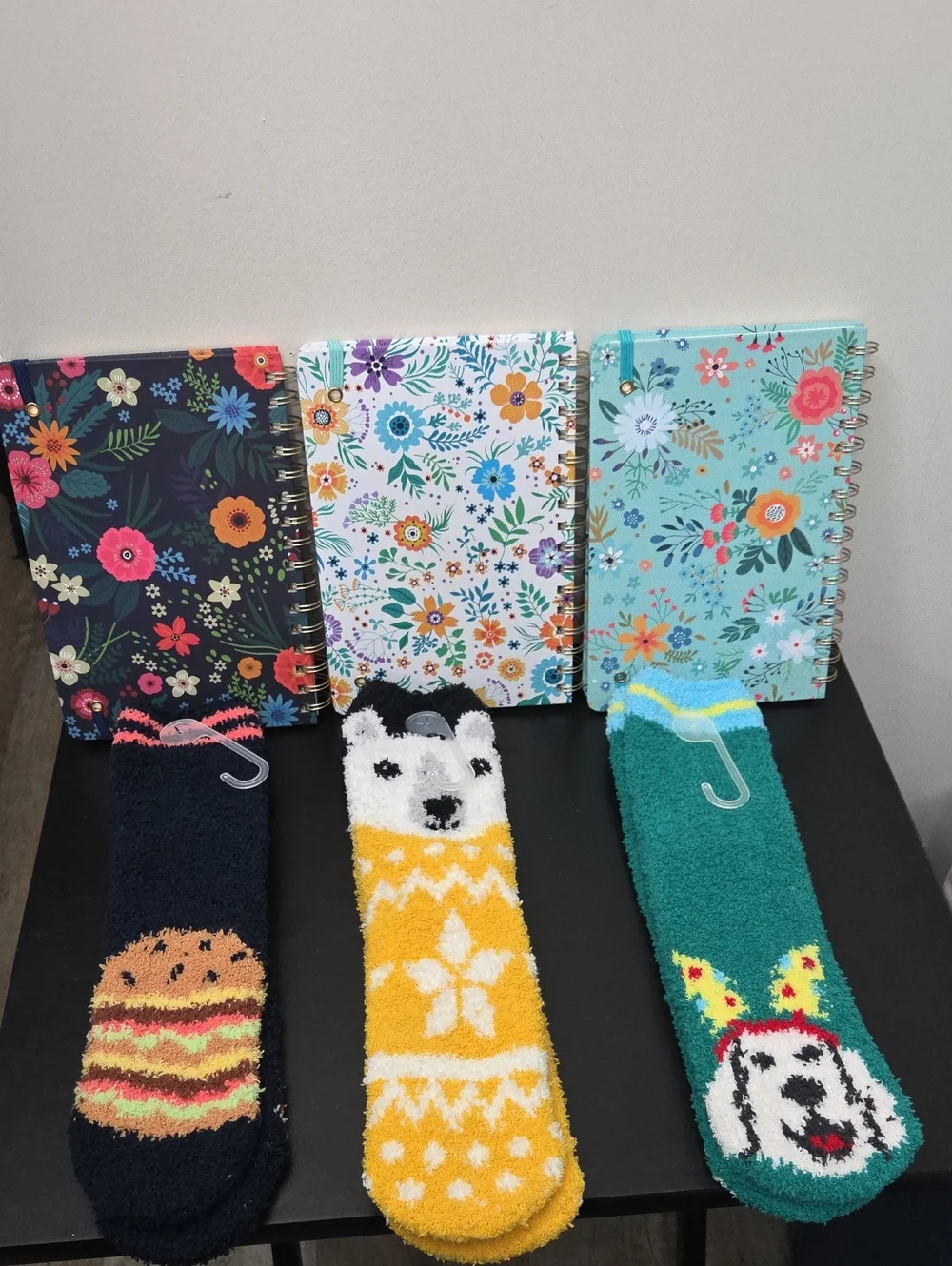 New EGOUT Floral Journals & NWT Cozy Fuzzy Socks Gift Set Bundle (6 Items)